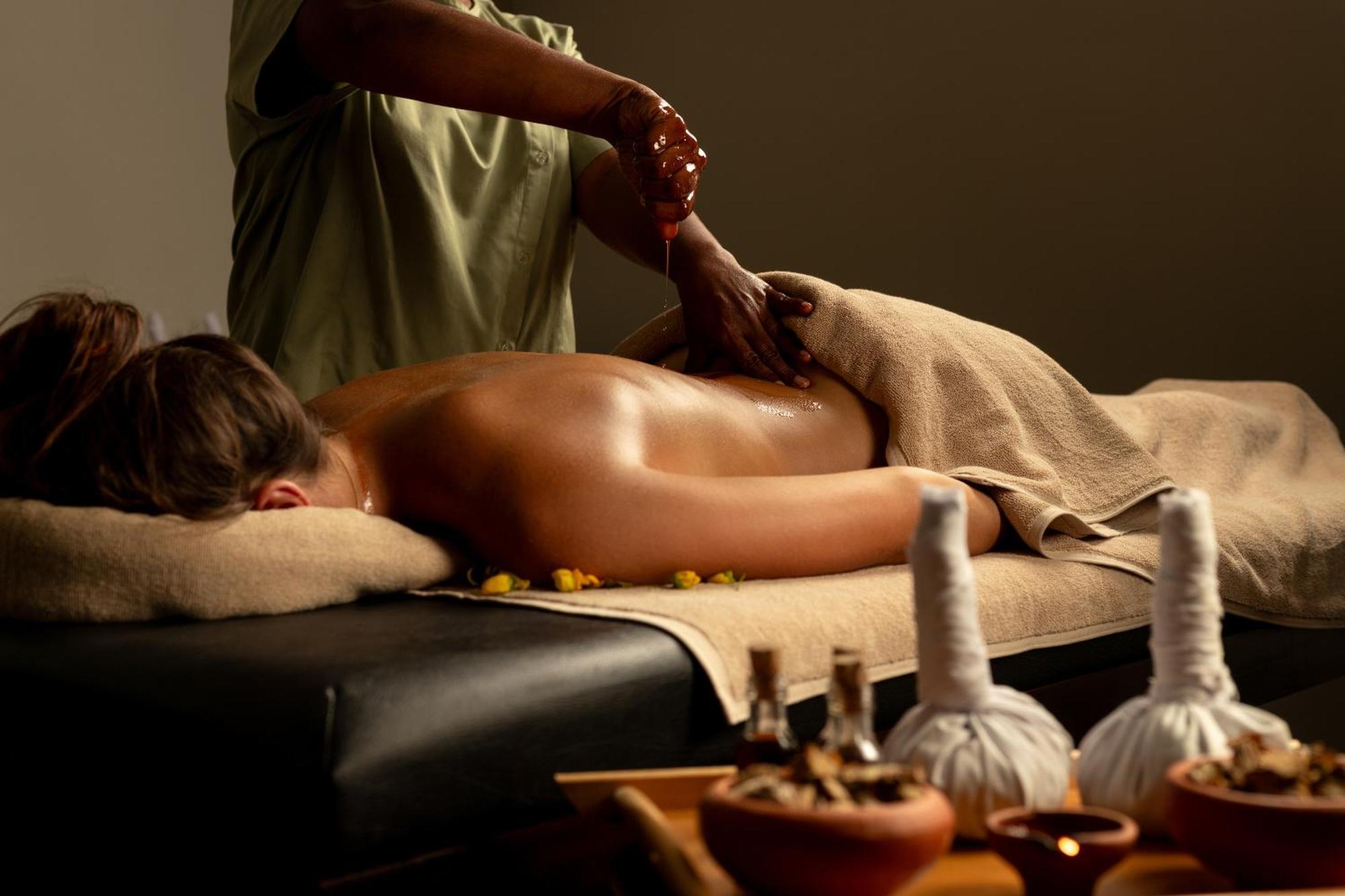 Ayugiri Ayurveda Wellness Resort Сигирия Экстерьер фото