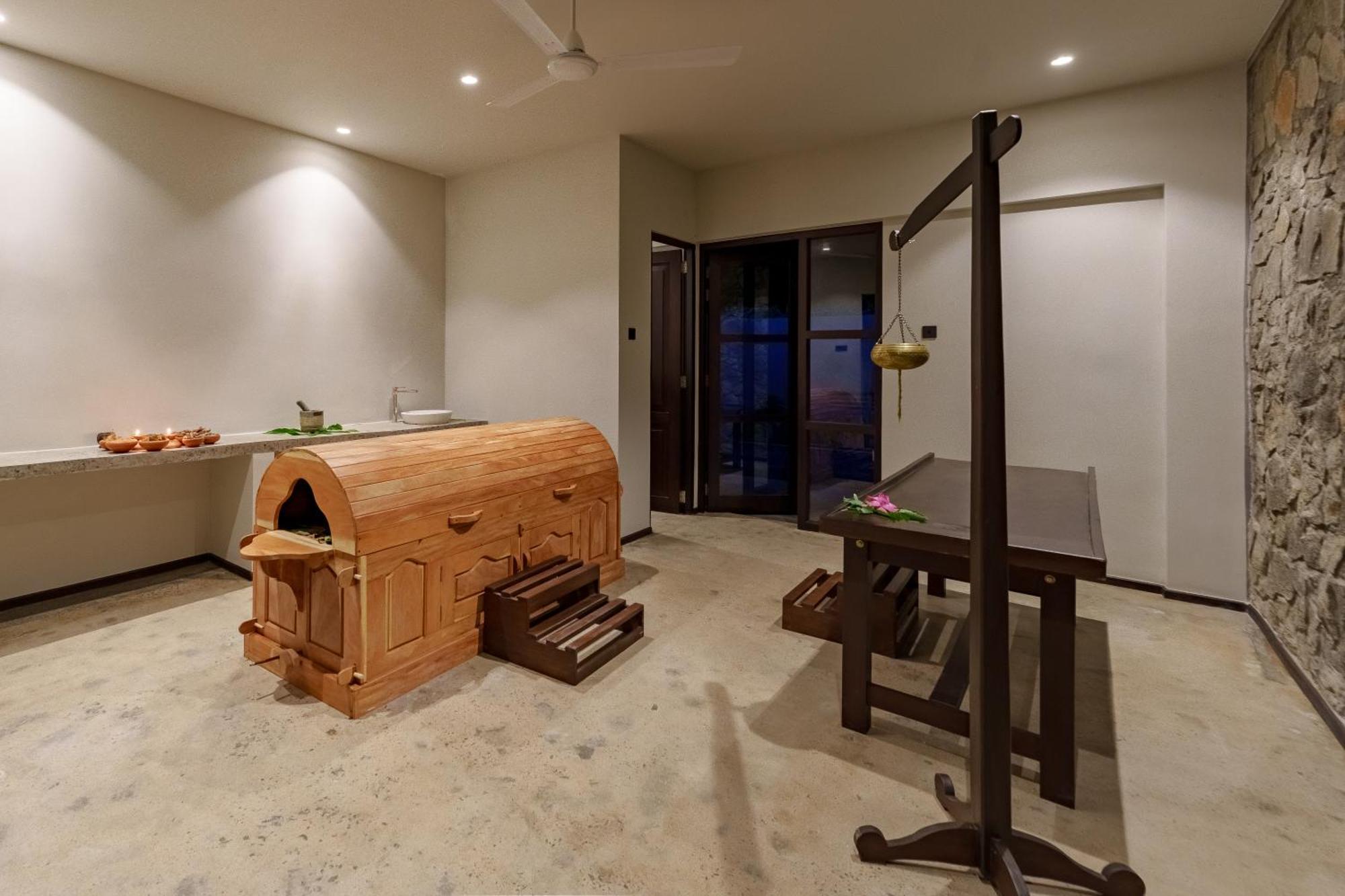 Ayugiri Ayurveda Wellness Resort Сигирия Экстерьер фото