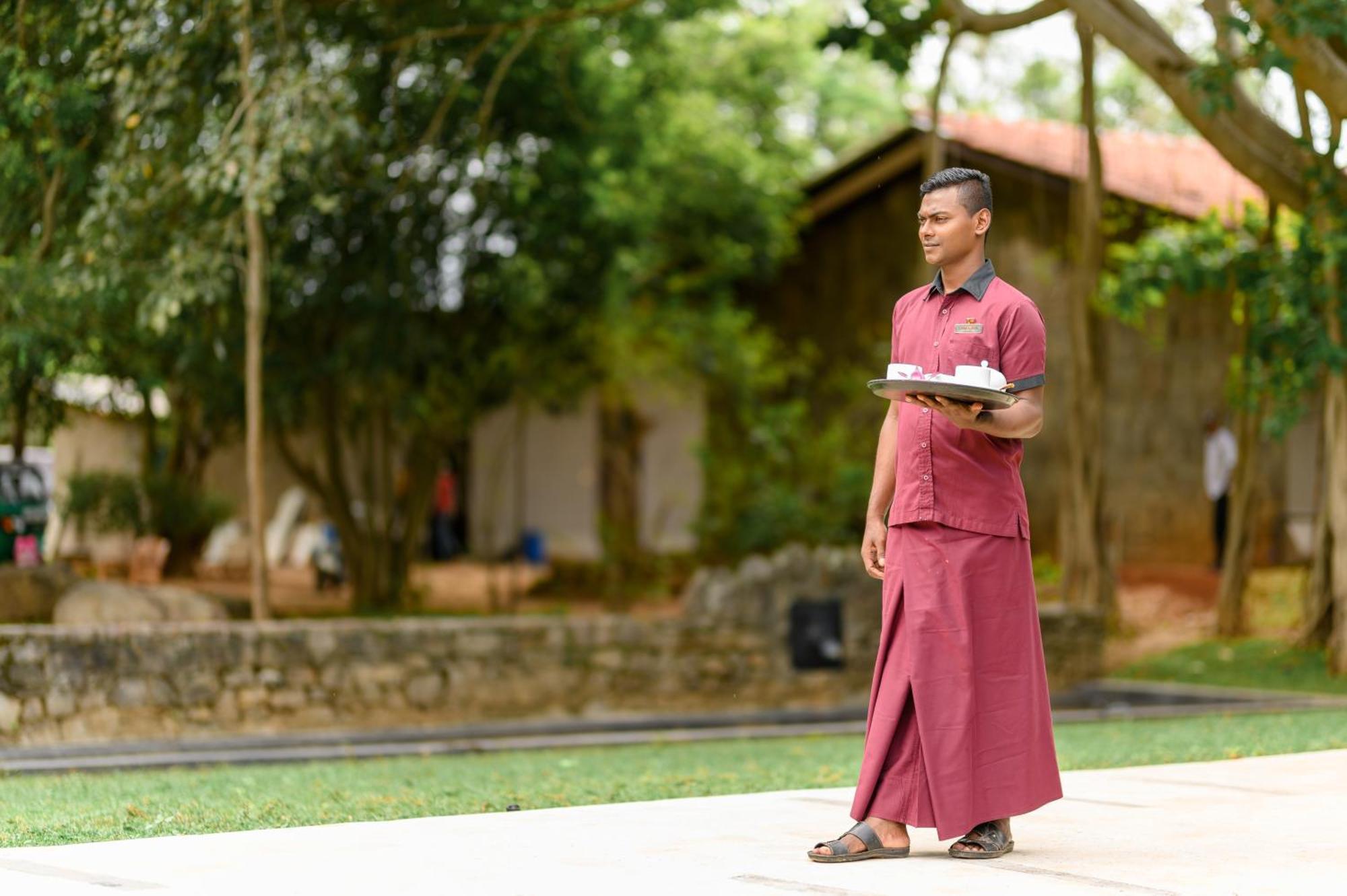 Ayugiri Ayurveda Wellness Resort Сигирия Экстерьер фото